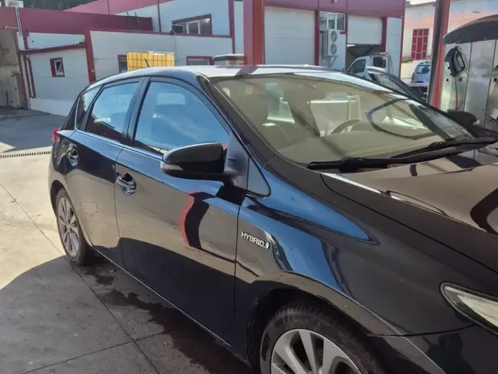 Toyota Auris II