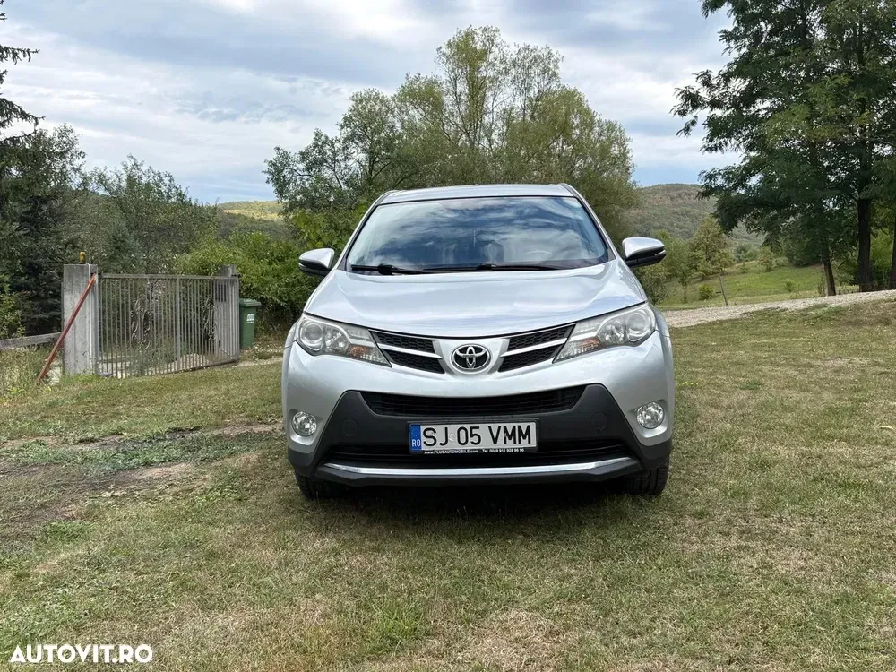 Toyota RAV4 IV 2.2 D-4CAT 4WD Aut Executive — imagine 2