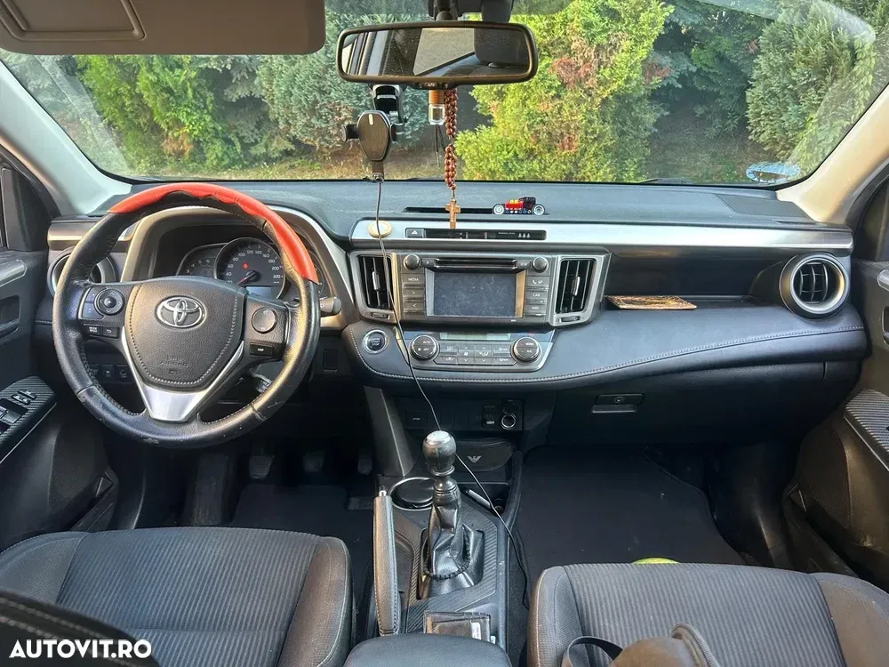Toyota RAV4 2.2 D-4D 4WD Executive — imagine 6
