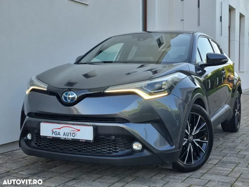 Toyota C-HR Lounge — imagine 2
