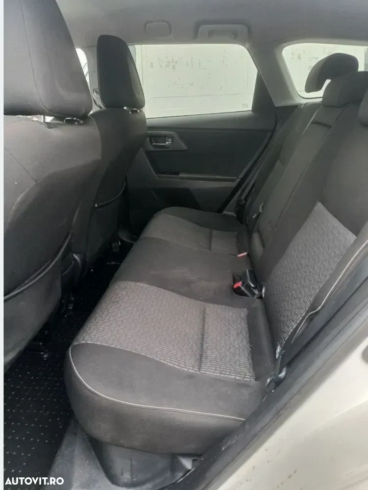 Toyota Auris II 1.8 L VVT-i Sol+ — imagine 5