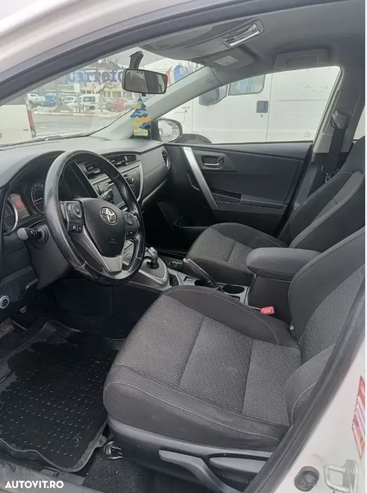 Toyota Auris II 1.8 L VVT-i Sol+ — imagine 4