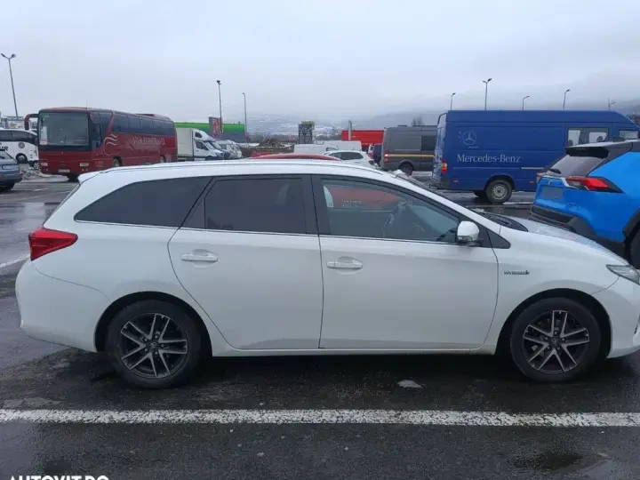 Toyota Auris II 1.8 L VVT-i Sol+
