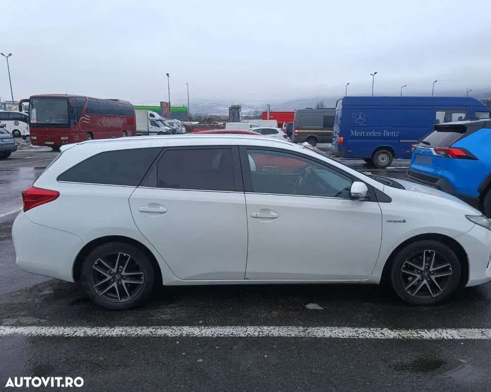 Toyota Auris II 1.8 L VVT-i Sol+ — imagine 2