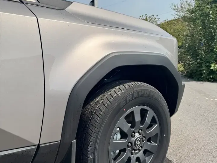Toyota Land Cruiser 250