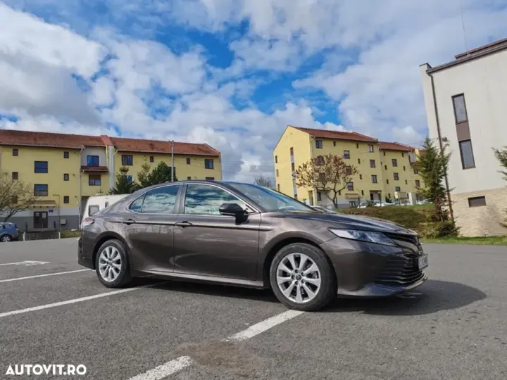 Toyota Camry VIII 2.5 Business