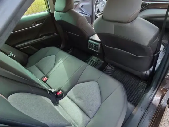 Toyota Camry VIII 2.5 Business