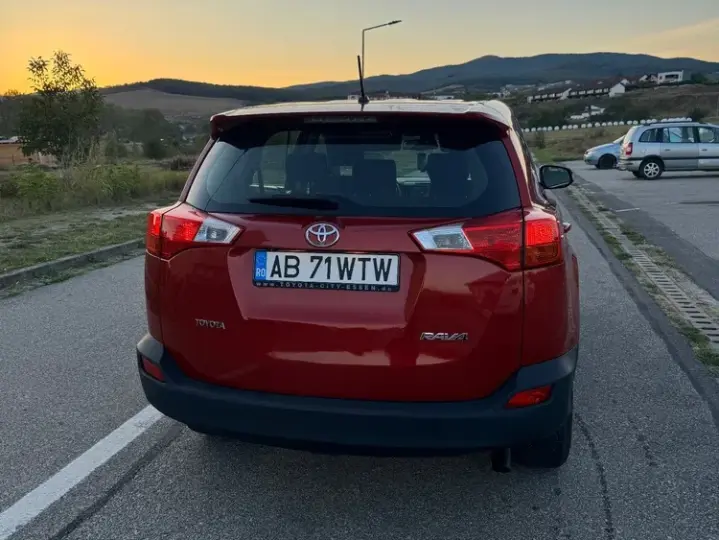 Toyota RAV4 IV 2.0 D-4D 2WD Comfort