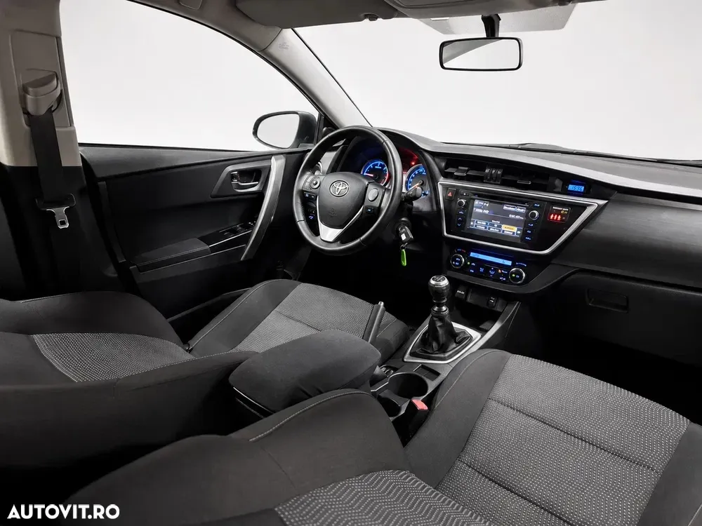 Toyota Auris II 1.4 D-4D Luna — imagine 5