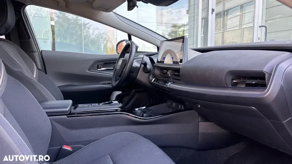 Toyota Prius V — imagine 6