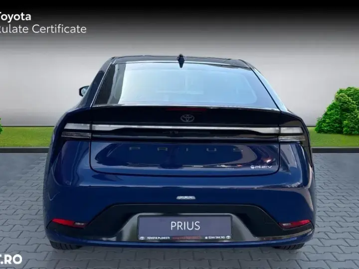 Toyota Prius V