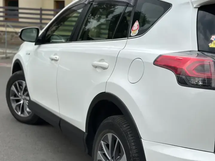 Toyota RAV4 IV 2.5 VVT-i 4x2 Executive