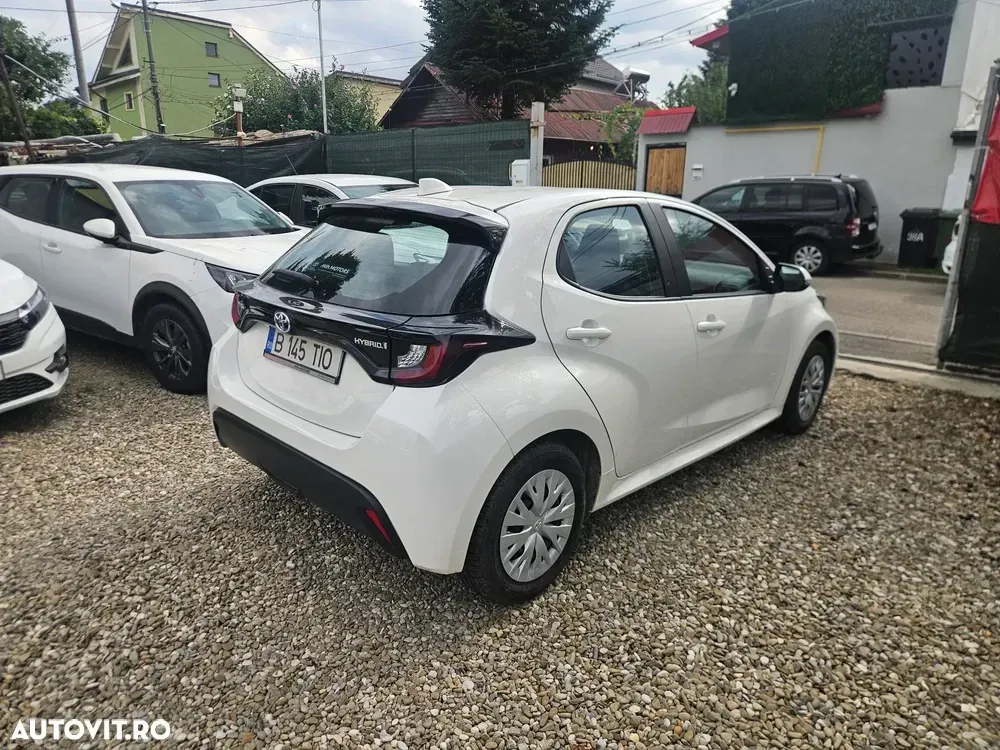 Toyota Yaris 1.5 VVT-i HSD Active — imagine 5