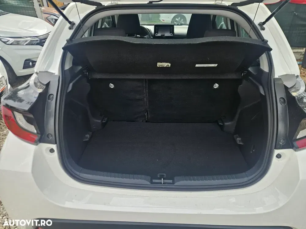 Toyota Yaris 1.5 VVT-i HSD Active — imagine 6