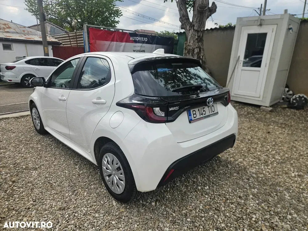 Toyota Yaris 1.5 VVT-i HSD Active — imagine 2