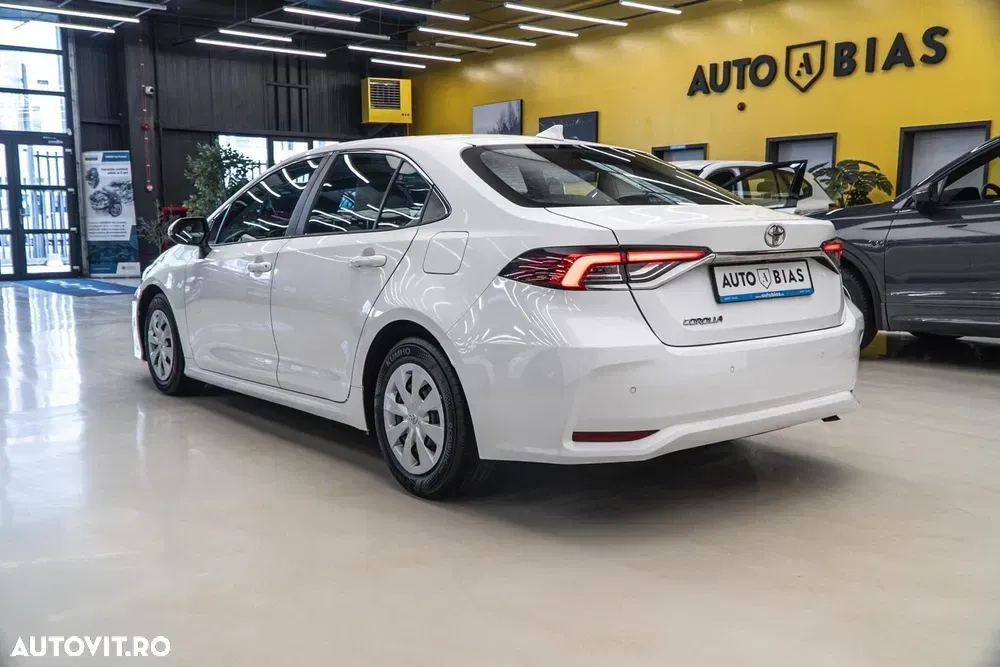 Toyota Corolla 1.5 TNGA CVT Business — imagine 5