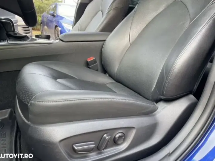Toyota Camry 2.5 Business