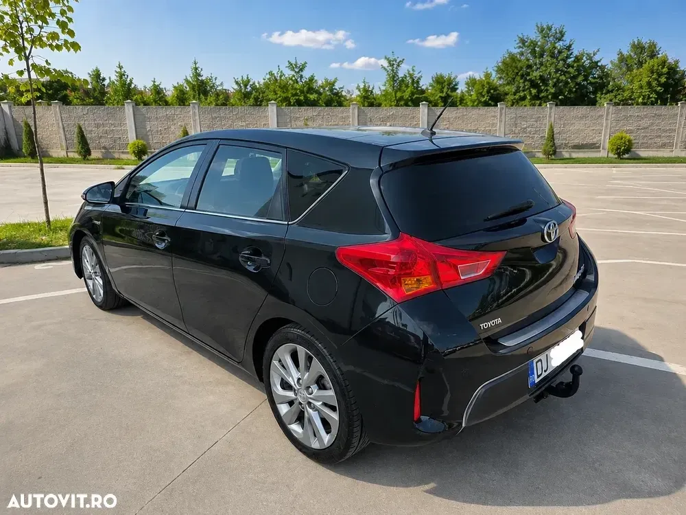 Toyota Auris II 1.8 L VVT-i HSD Sol — imagine 4