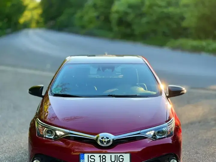 Toyota Auris II 1.2 L Turbo Sol +