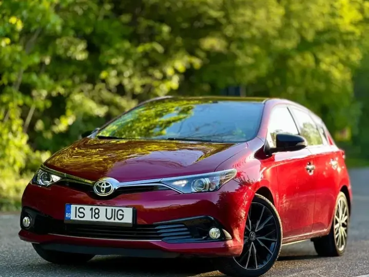 Toyota Auris II 1.2 L Turbo Sol +