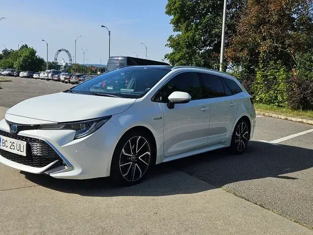 Toyota Corolla XII 2.0 HSD Exclusive Plus GR Sport Bi-Tone