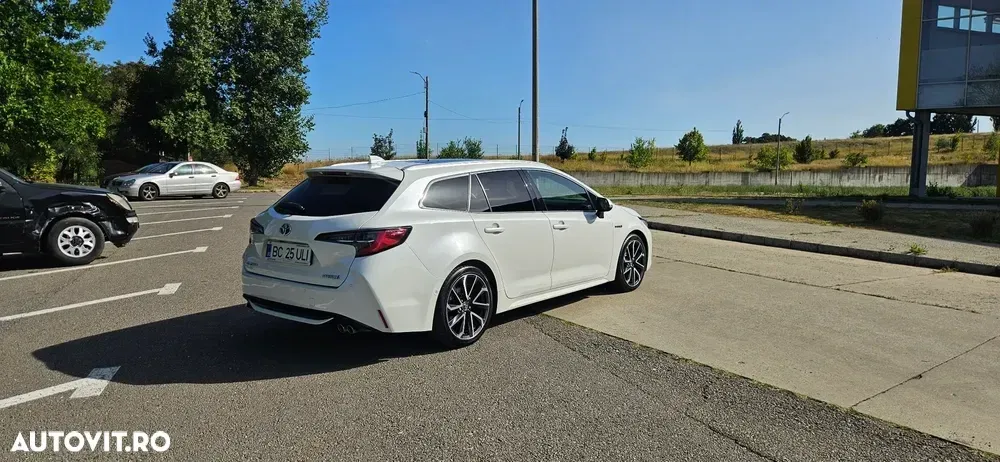 Toyota Corolla XII 2.0 HSD Exclusive Plus GR Sport Bi-Tone — imagine 2