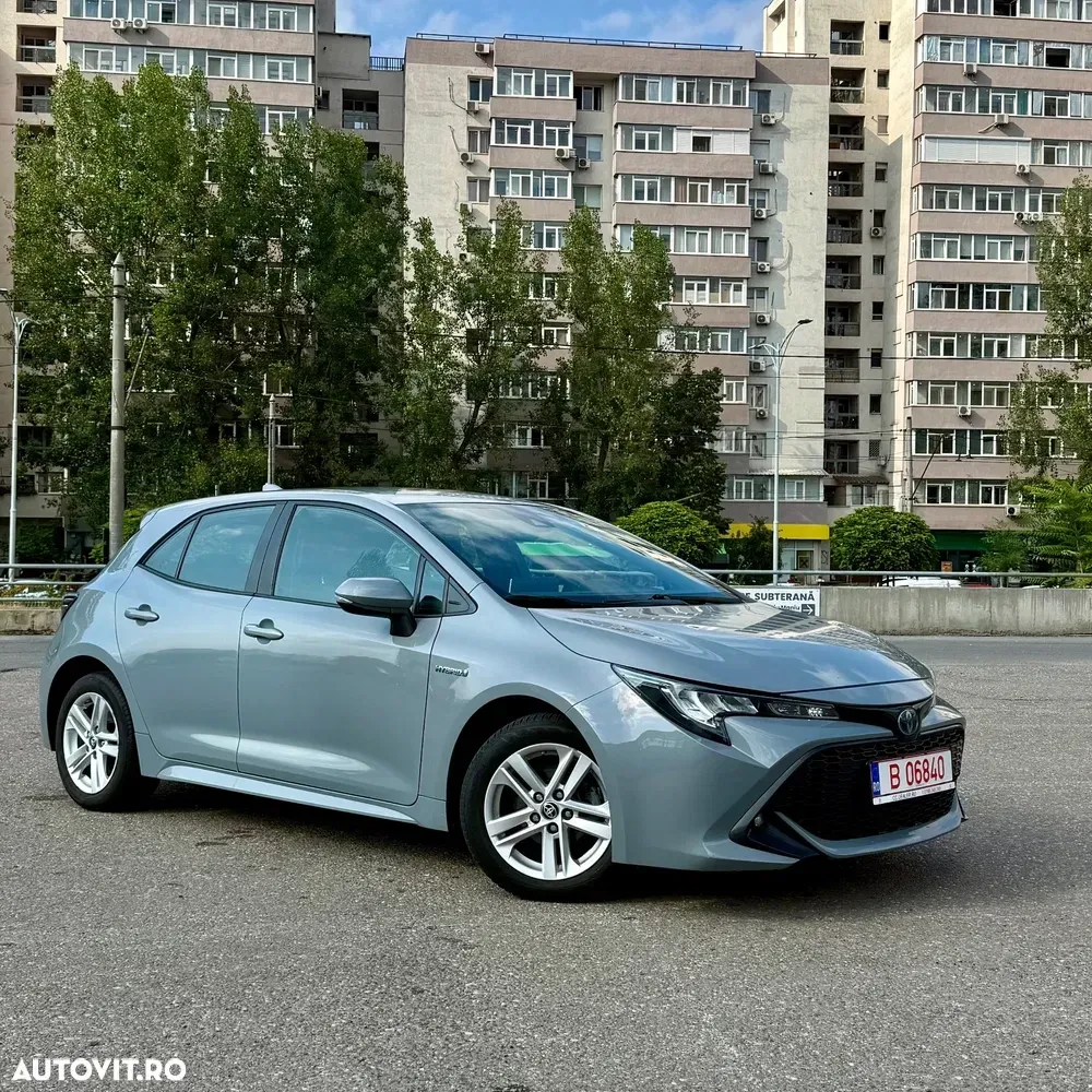Toyota Corolla 1.8 Business Edition — imagine 4
