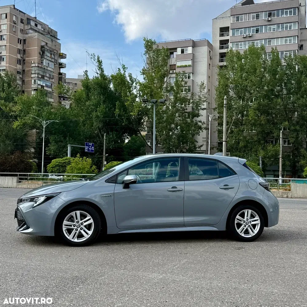 Toyota Corolla 1.8 Business Edition — imagine 5