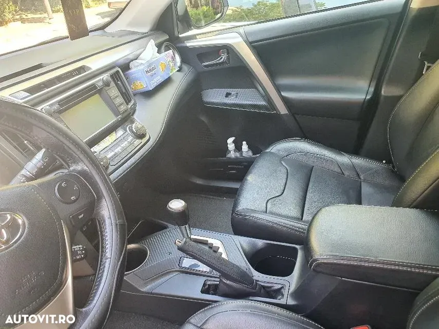Toyota RAV4 IV 2.2 D-4CAT 4WD Aut Executive — imagine 4
