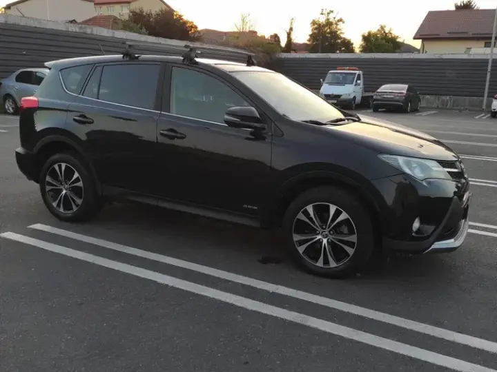 Toyota RAV4 IV 2.0 D-4D 4WD Comfort