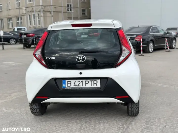 Toyota Aygo II 1.0 VVY-I 5 usi X-play