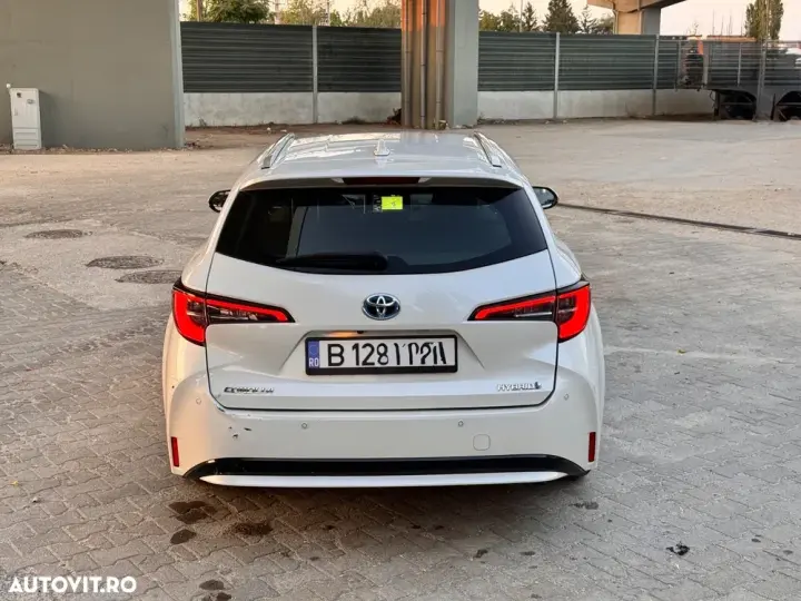 Toyota Corolla 1.8 HSD Dynamic