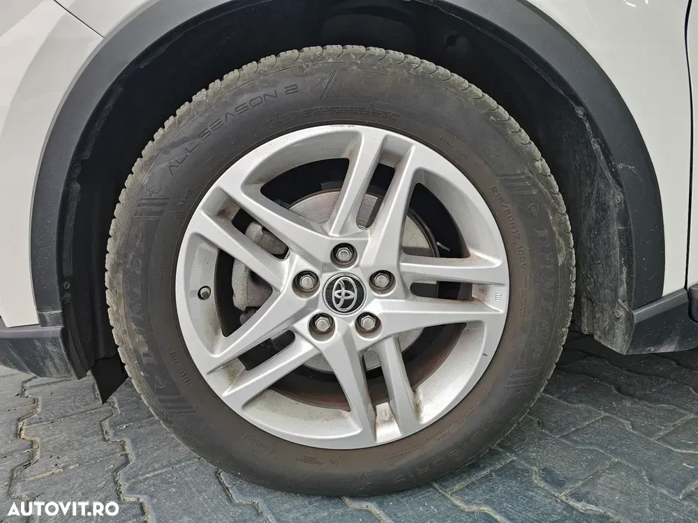 Toyota C-HR 1.8 HSD 122 CP 4x2 CVT C-enter — imagine 4