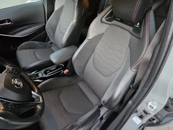 Toyota Corolla 2.0 Lounge