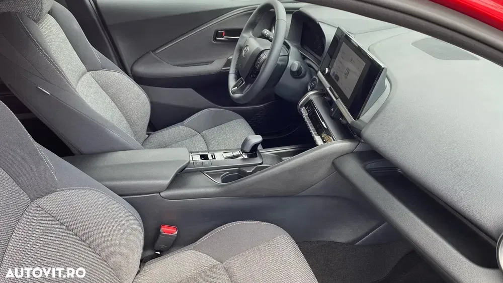 Toyota C-HR 1.8 HEV 140 CP 4x2 CVT Dynamic — imagine 6