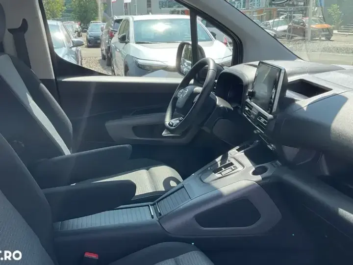 Toyota Proace 136 CP 50 kWh L2 6+1 Family+