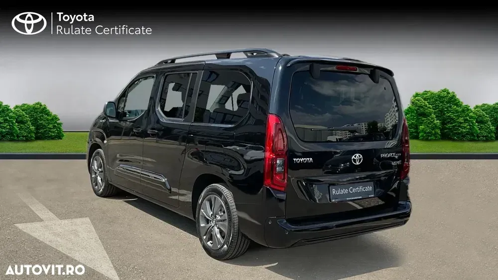 Toyota Proace 136 CP 50 kWh L2 6+1 Family+ — imagine 2