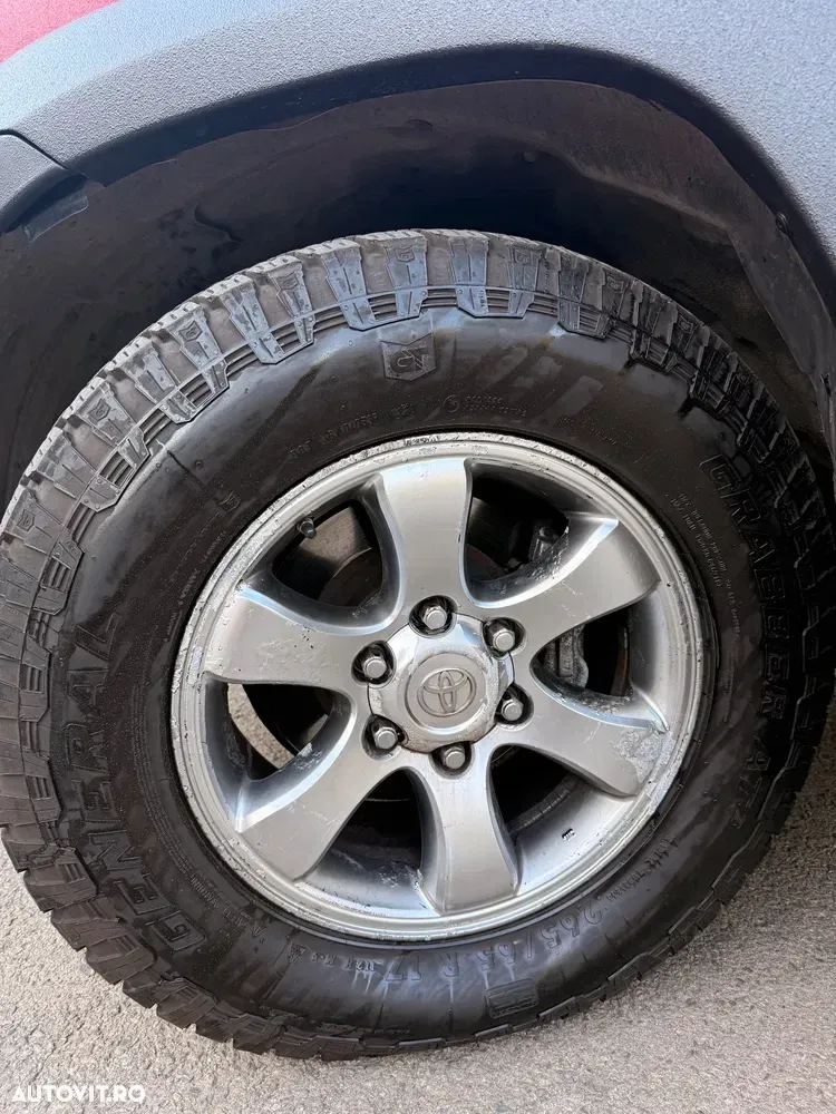 Toyota Land Cruiser — imagine 5