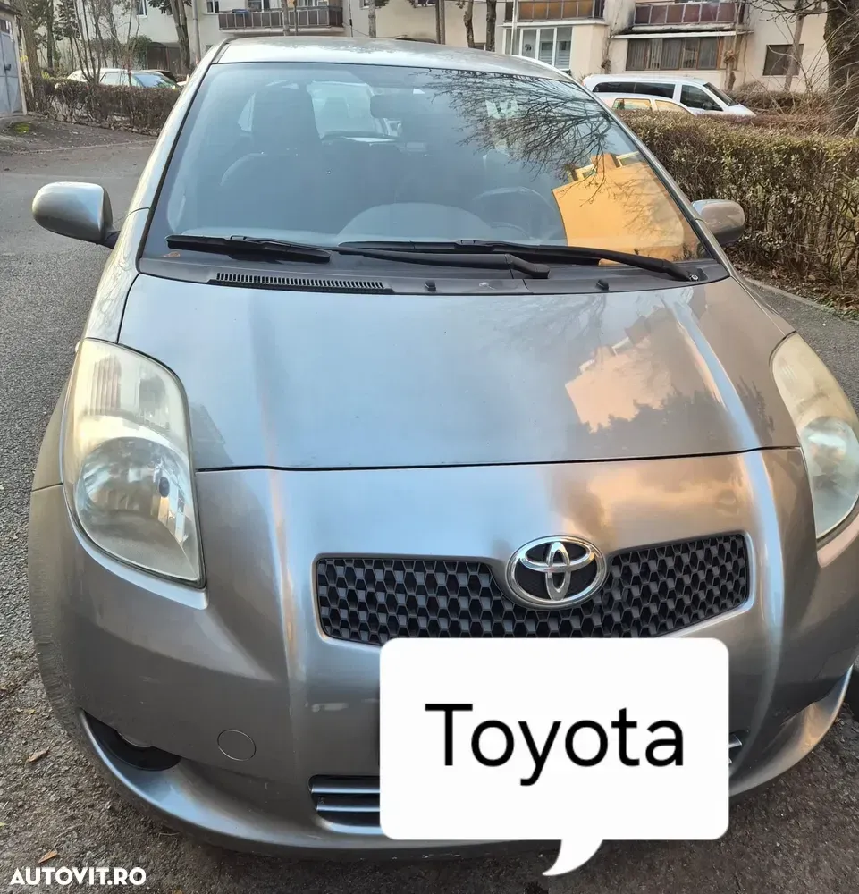 Toyota Yaris 1.3 Sol — imagine 2