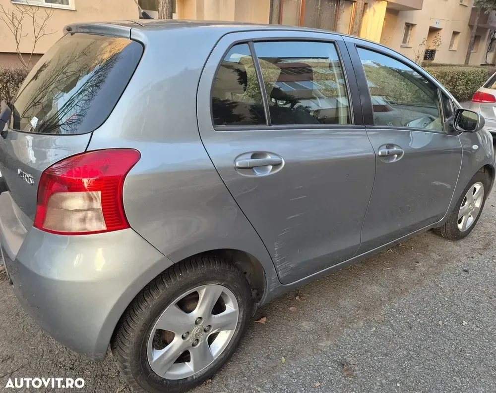Toyota Yaris 1.3 Sol — imagine 5