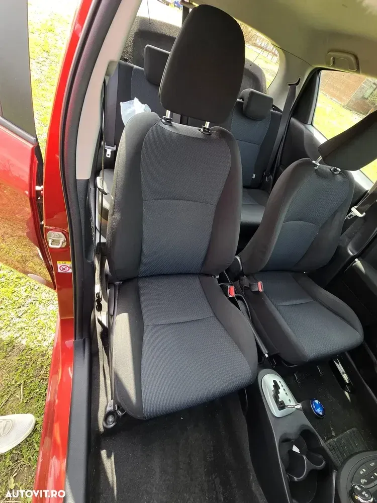Toyota Yaris 1.5 VVT-i HSD Luna — imagine 5