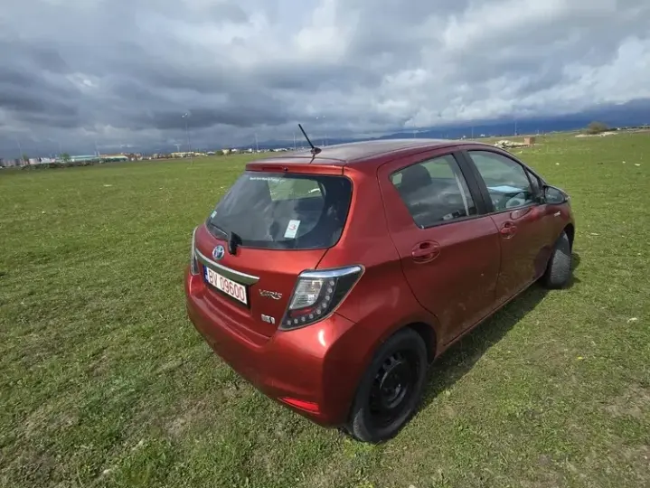 Toyota Yaris 1.5 VVT-i HSD Luna