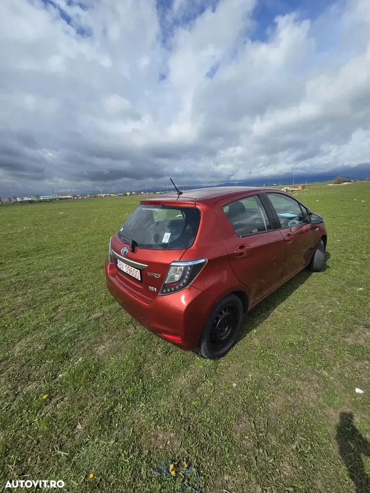 Toyota Yaris 1.5 VVT-i HSD Luna — imagine 4