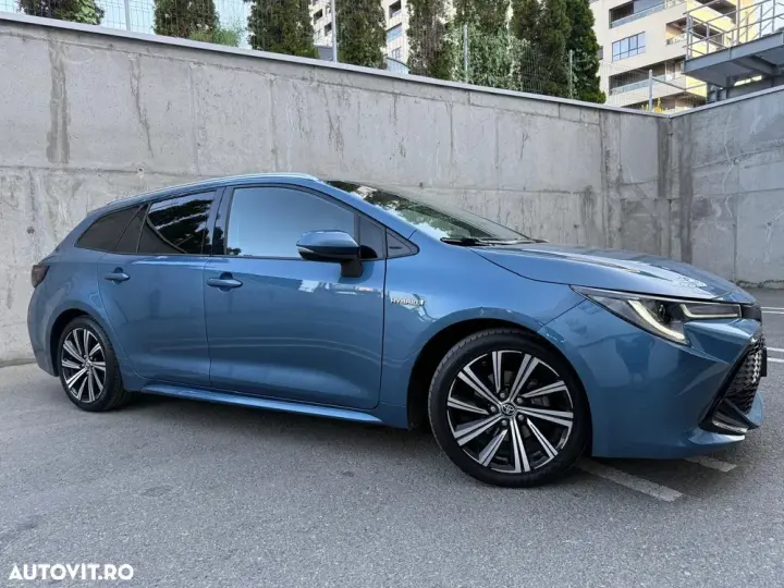 Toyota Corolla XII 1.8 HSD Dynamic