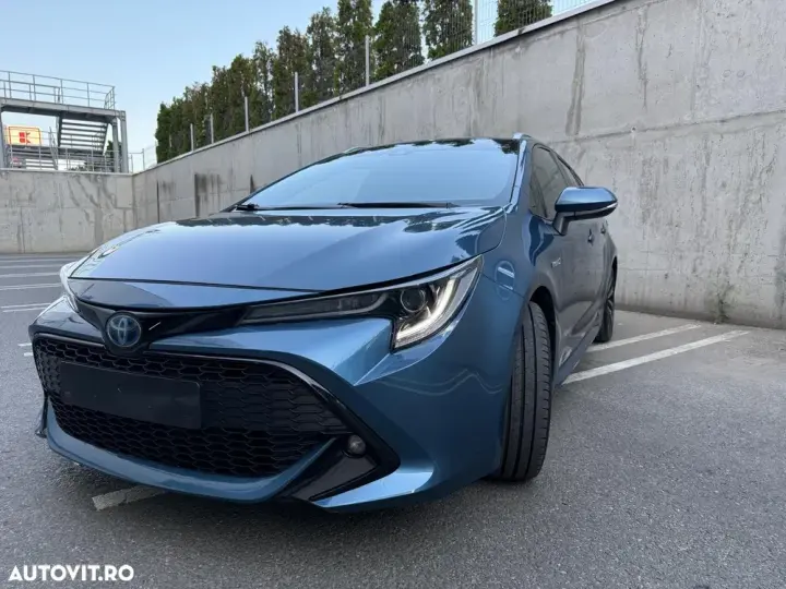 Toyota Corolla XII 1.8 HSD Dynamic