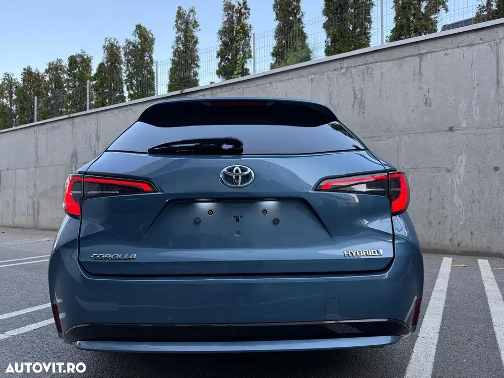 Toyota Corolla XII 1.8 HSD Dynamic — imagine 5