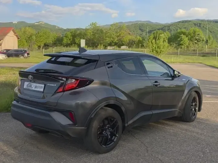 Toyota C-HR Business-Edition