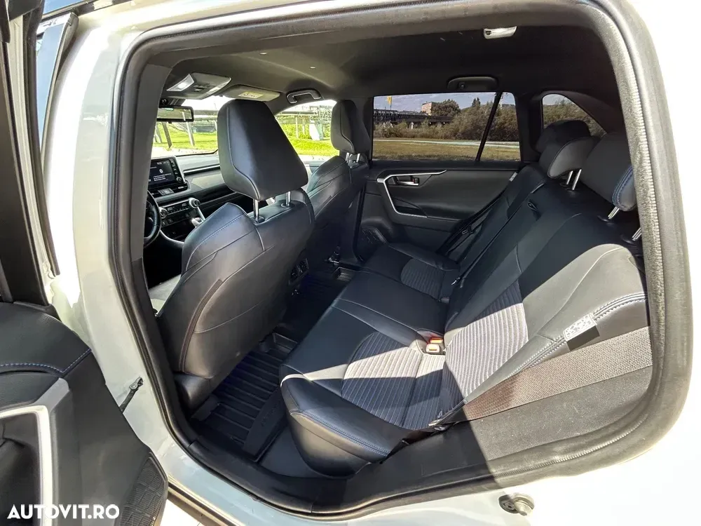 Toyota RAV4 V — imagine 5