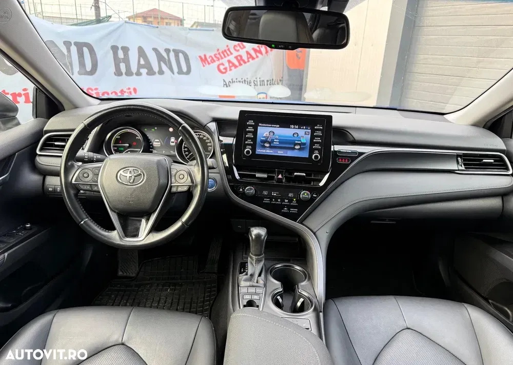 Toyota Camry VIII 2.5 Business — imagine 5
