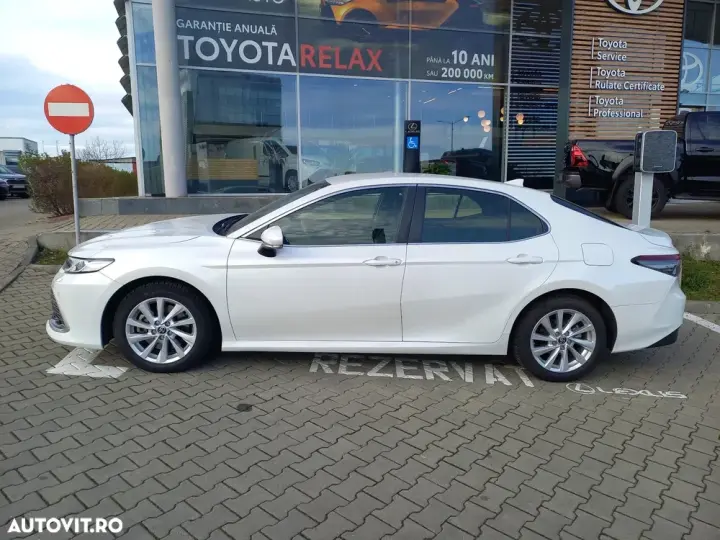 Toyota Camry VIII 2.5 Business